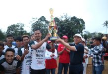 Ketua KONI Lampung Barat H. Parosil Mabsus Tutup Turnamen Sepak Bola PORTIB Cup ke-9