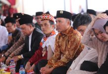 Detik – Detik Akhir Masa Jabatannya Bupati Lampung Barat Adakan Pengajian Akbar