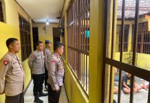 Wakapolres Lampung Barat Cek Tahanan, Penjagaan Dan Pelayanan SKCK