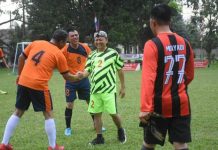 Dalam Rangka Memperingati HUT Bhayangkara Ke-77, Bupati Lampung Timur Ikuti Pertandingan Sepak Bola